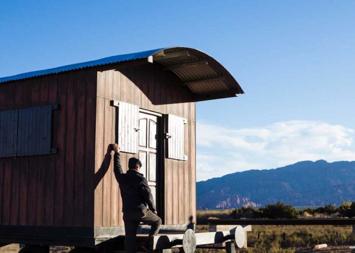 Enclosed vs Open Trailer: Which One Should You Buy in 2026?